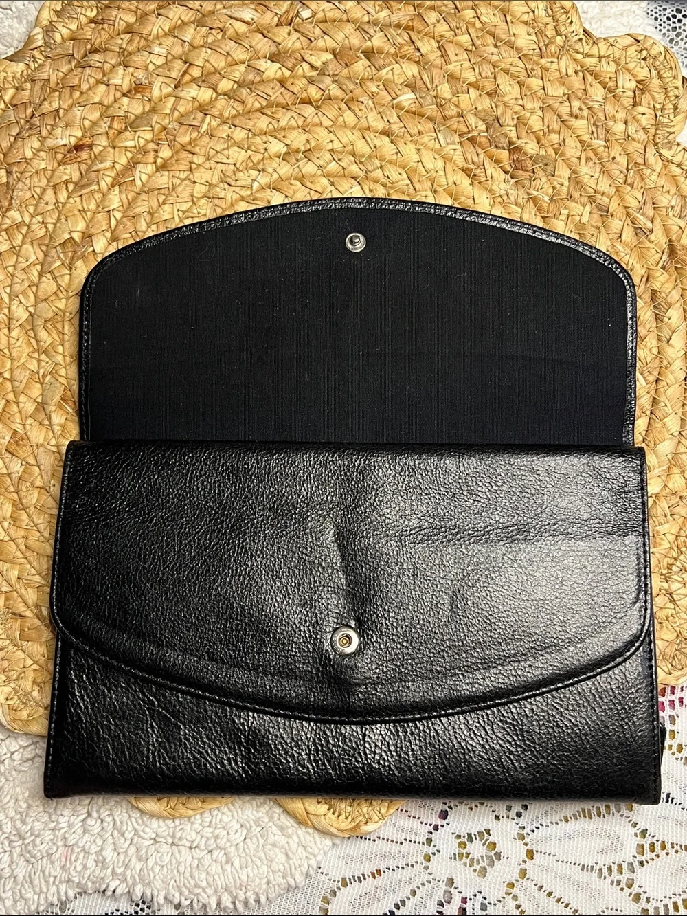 Nordstrom Classic Black Soft Leather Women's Clutch Wallet 3 Snap Compartments